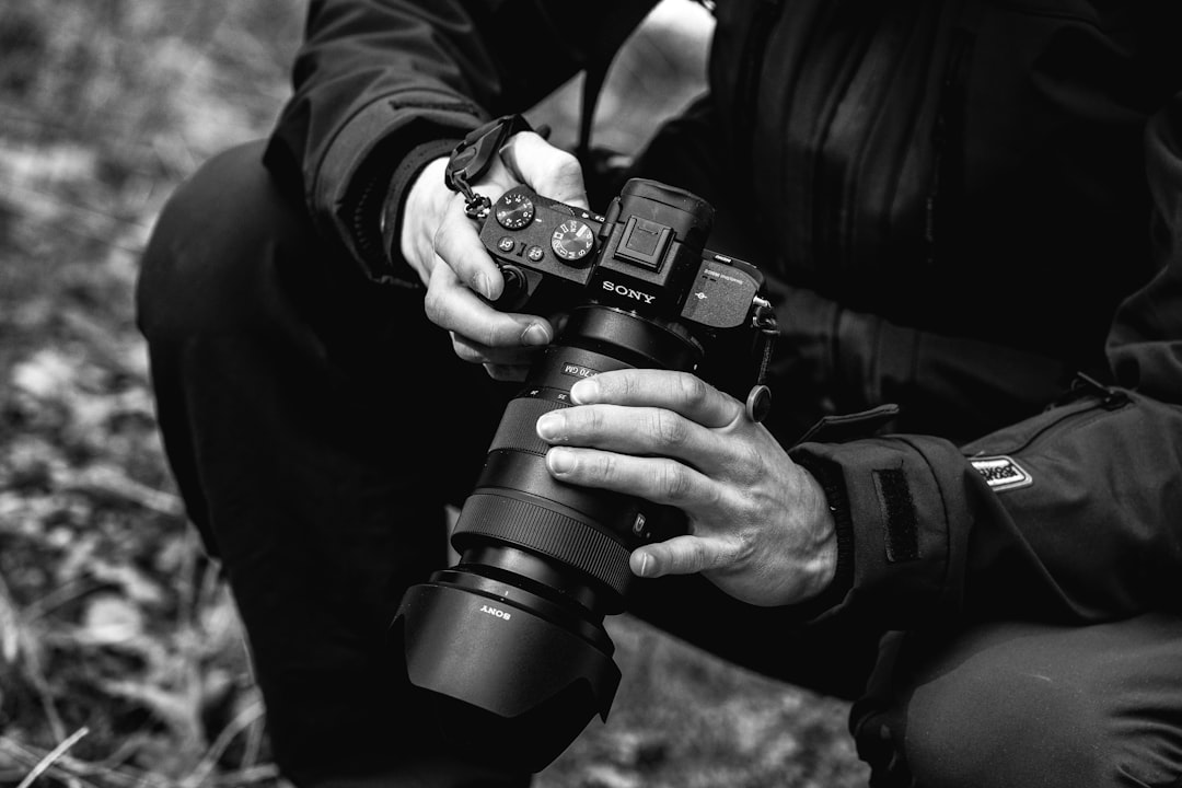 The Unexpected Joy of DIY Photography Gear: A Story of Innovation and Resourcefulness The Unexpected Joy of DIY Photography Gear: A Story of Innovation and Resourcefulness